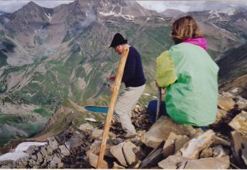 En-bas du col de Trampa Latz, le lac Brun