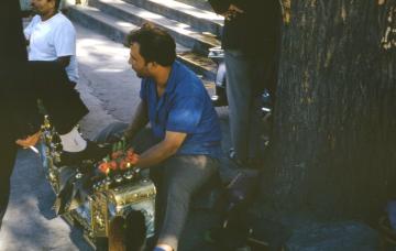Scène de rue - Cireur de chaussures